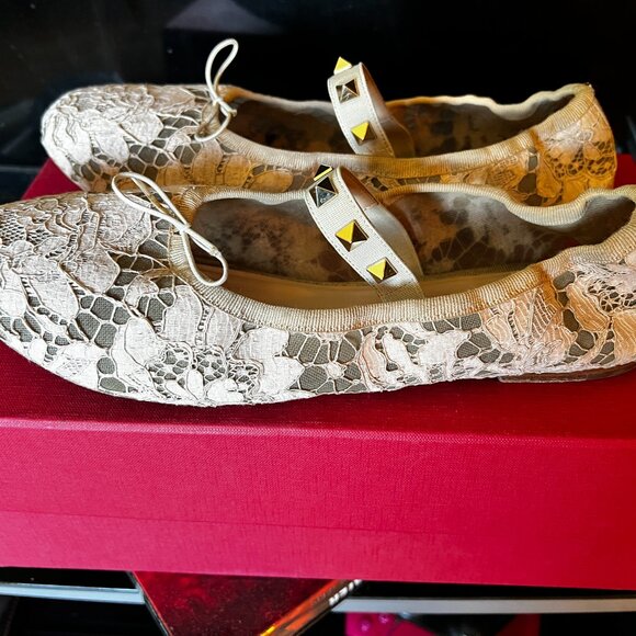 Pink Lace Valentino Garavani Rockstud Ballerina Flats. Size 38 1/2 - Picture 5 of 14